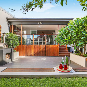 inner west entertainer