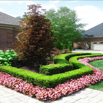 Novi Front yard landscape design - Executive landscape Northville, MI