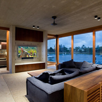 V House Mooloolar Island