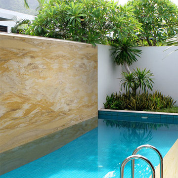 FLEXIBLE Stone on salt water