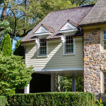 Riverside Residence