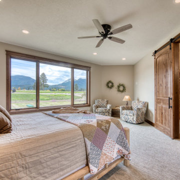 Lone Pine Lodge