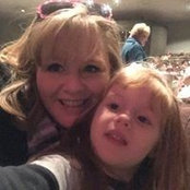 Dee Villalpando's photo