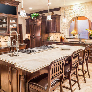 Luxury Kitchen Remodeling in Houston: Custom Cabinetry, Quartz Counters & More