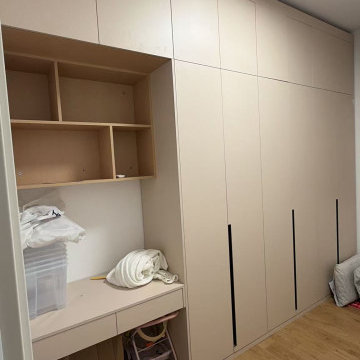 Integrated Desk & Combined Storage Cabinet Wall