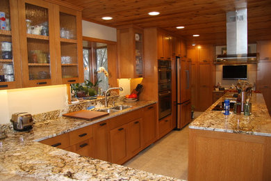 Inspiration for a craftsman kitchen remodel in Minneapolis