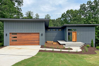 Exterior home photo in Raleigh