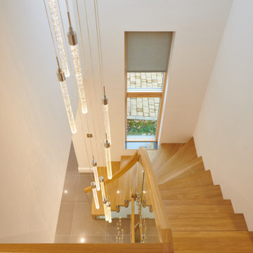 Zig-zag staircase with glass