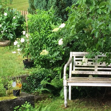 Für Gartenliebhaber! Charmantes kleines Haus mit Fachwerkhaus als Atelier