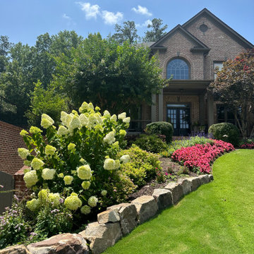 A Captivating Front Yard