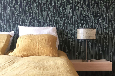 Aménagement d'une chambre éclectique.