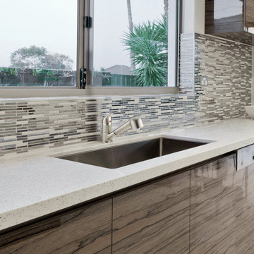 Pull-Out Kitchen Faucets