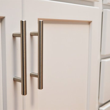Lafayette, IN. Haas Lifestyle Collection. Hometown White Maple Kitchen.
