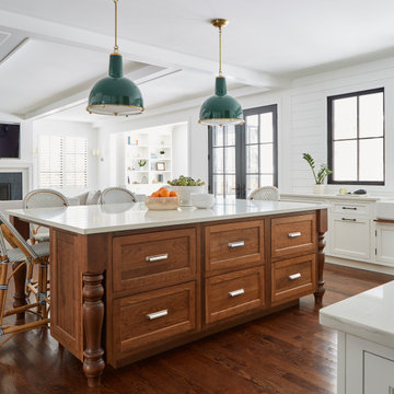 Libertyville Custom Farmhouse Kitchen
