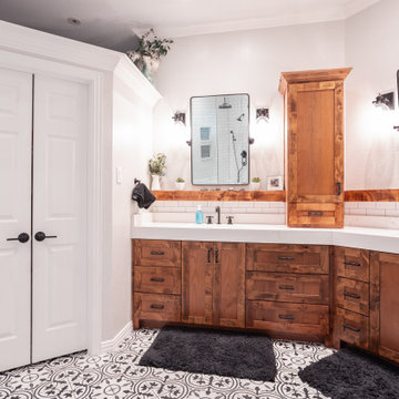 English Chestnut | Master Bathroom