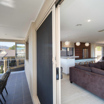 Modern Minimalist Kitchen/Dining/Outdoor