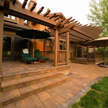 Pergola & Paver Deck
