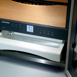 XS 200 - Refrigerators