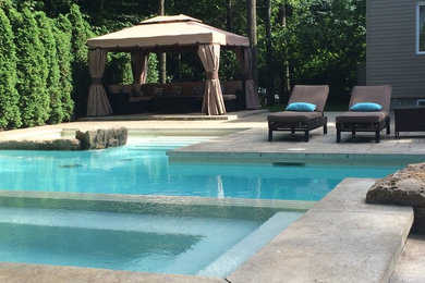 Inspiration for a pool remodel in Montreal