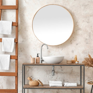 Modern bathroom design in Holborn