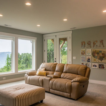 360° Mountain Views