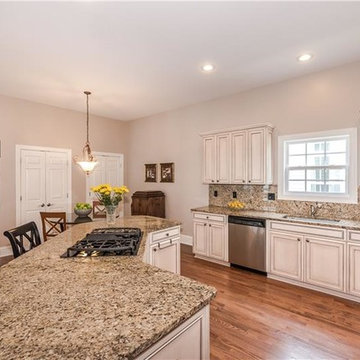 DO-STAGE! LLC Owner Occupied Staging - Meadow Bottom