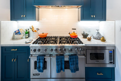 Inspiration for a contemporary kitchen remodel in Los Angeles