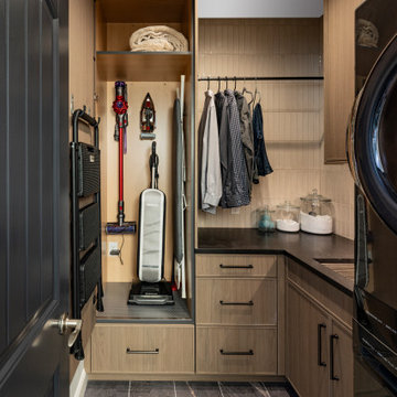 Mechanicsburg Laundry room