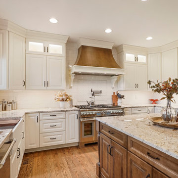 Bent Oaks Street - Traditional Elegance Kitchen