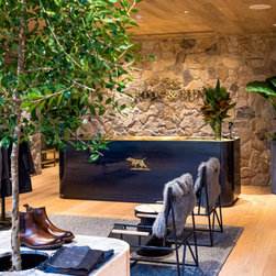 Berwick Irregular Mixed Sandstone Cladding - Rodd & Gunn Brisbane Project - Wall Cladding & Stone Veneer