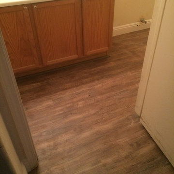 Rustic Reclaimed Oak 3mm luxury vinyl planks