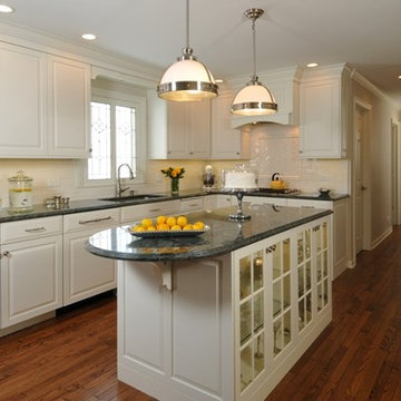 Country White with Oceanstone Quartz - Wheaton, IL