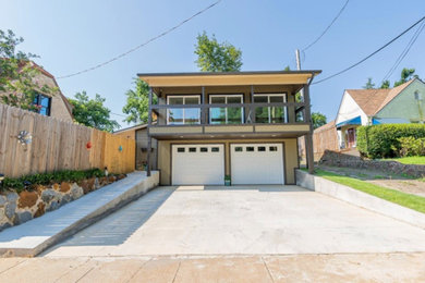 Example of a garage design in Austin
