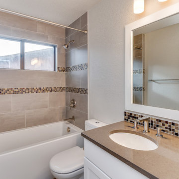 Relaxing Guest Bathroom