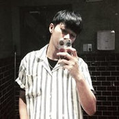 Jake Lee's photo
