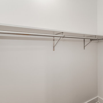 End Unit - Transitional Modern Luxury Rowhome Heritage Place Naperville, IL