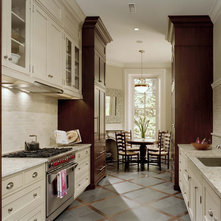 Traditional Kitchen by Hanson Fine Building