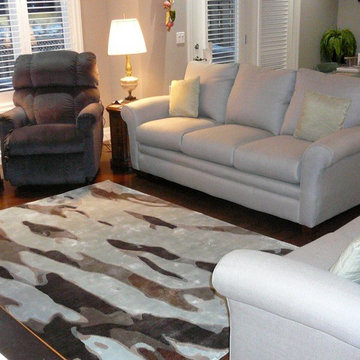 Hand Knotted New Zealand Wool and Silk Rug