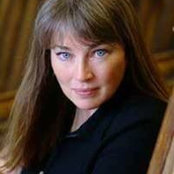 Debi Lundquist's photo