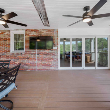 Beautiful Screened Porch Gives Arlington Homeowners Space for Entertaining and R