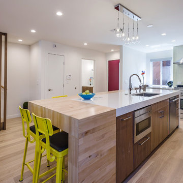 Kitchen | Entry