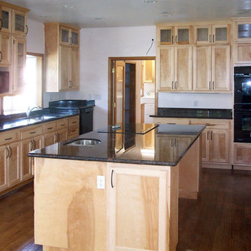 Rustic Maple Kitchen with Natural Finish