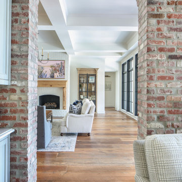 Central, LA Residence