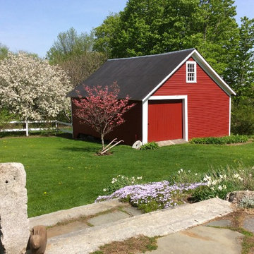 New England Farmhouse Gardens