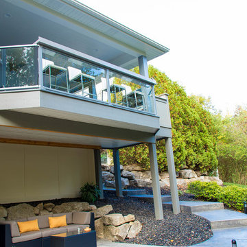 Contemporary Outdoor Room and Fire Pit Area