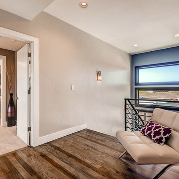 Miesian Modern home with Milgard Ultra windows and doors