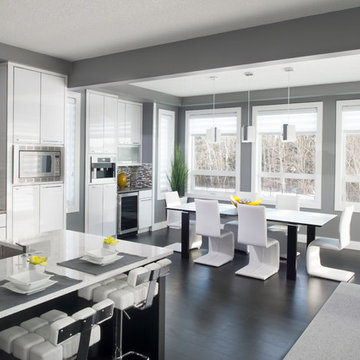 Brooke II Dining Room
