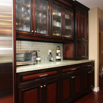 Magnificent 2-tone Cherry Finish Kitchen