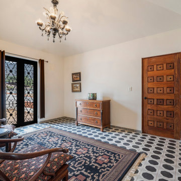 Villa Andalucia - Second Floor Guest Suite with mountain View Sun Terrace