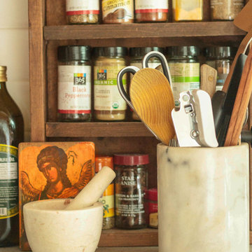 My Houzz: Vintage Collectors' Artfully Curated Walk-Up